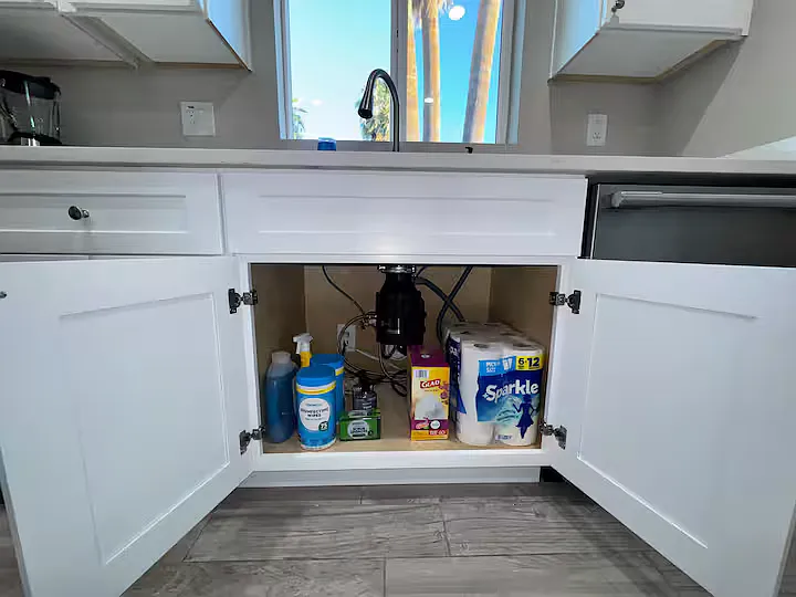 2 bed, 931 sqft, $1,995 — Photo 3