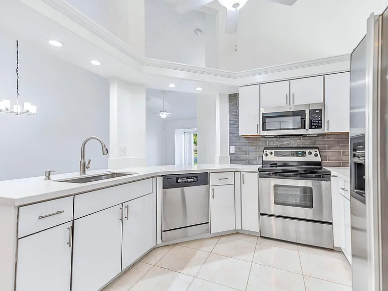9130 Vineland Ct #C — Photo 6