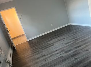 41 N Delaware Ave, Morrisville, PA 19067