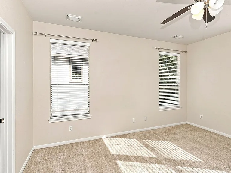 11400 Parmer Ln #90 — Photo 10