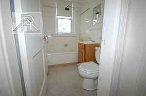 3rd image of 25 Walbridge St APT 6