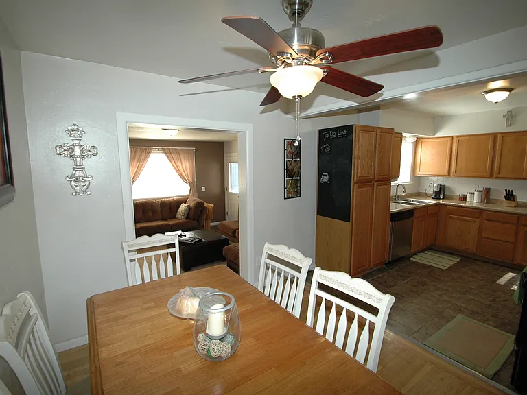1640 S Patton Ct — Photo 6
