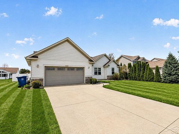 3rd image of 4423 Spicebush Dr