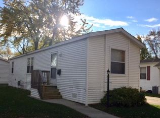 1091 Candlewood Rd, Elgin, IL 60123