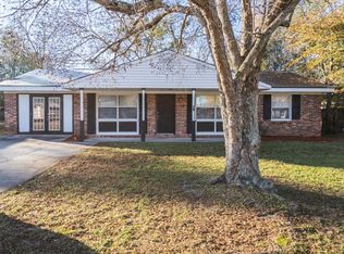 608 Olive St, Hinesville, GA 31313