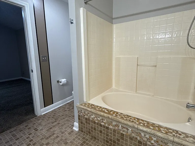 215 Autumn Lake Way — Photo 5