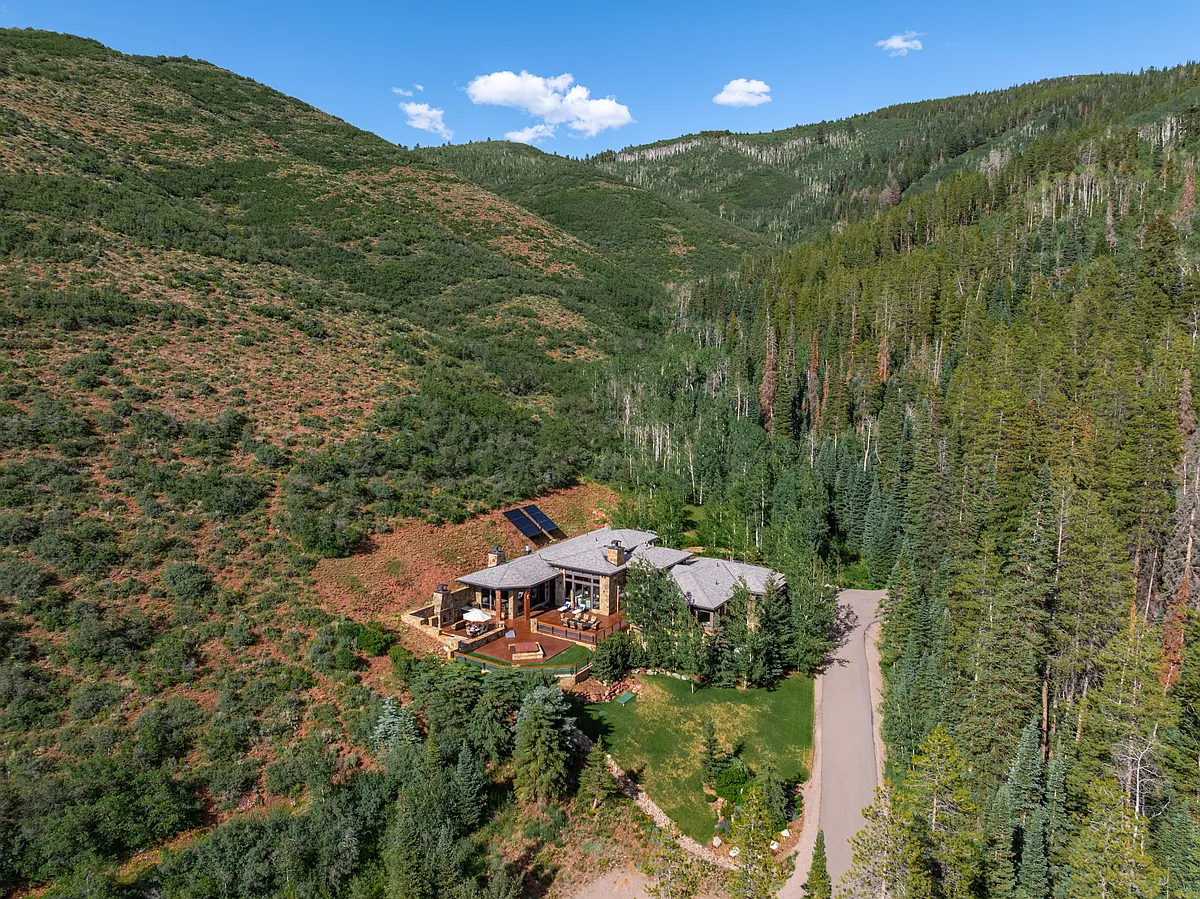 Photo 2 of 54 - 750 S Starwood Dr - Aspen, CO Building Photo - 750 S Starwood Dr