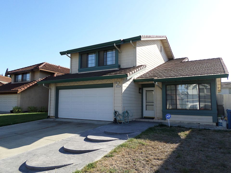 1st image of 4472 Palmdale St