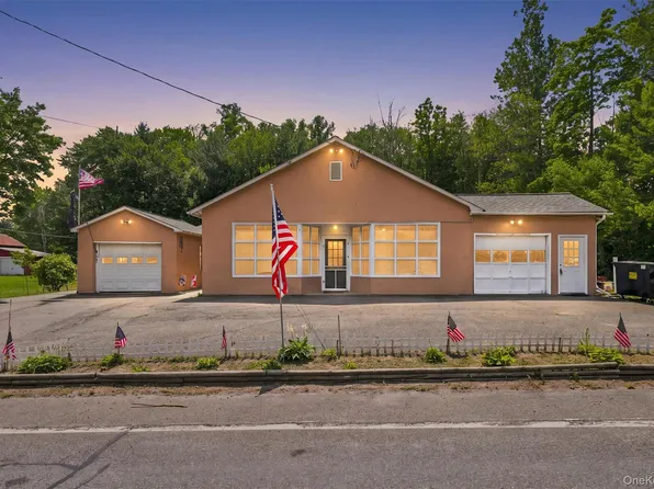3589 State Route 52, Pine Bush, NY 12566