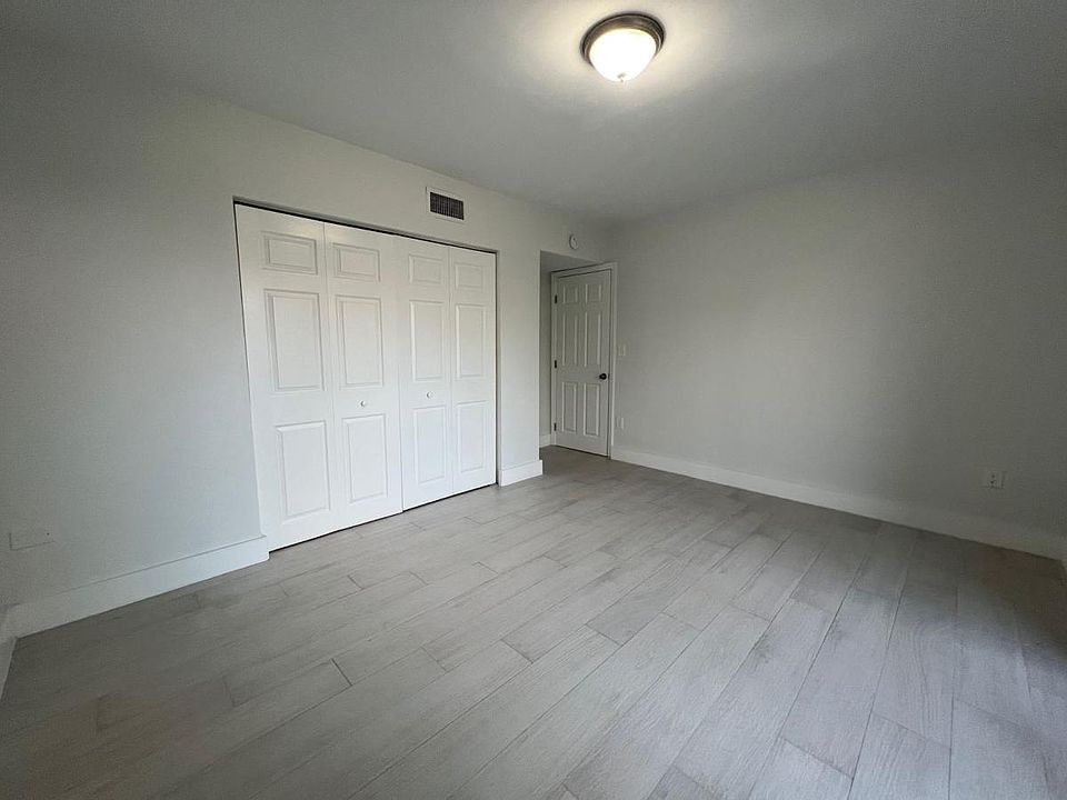 1st image of 465 NE 59th St Unit 15-465-15