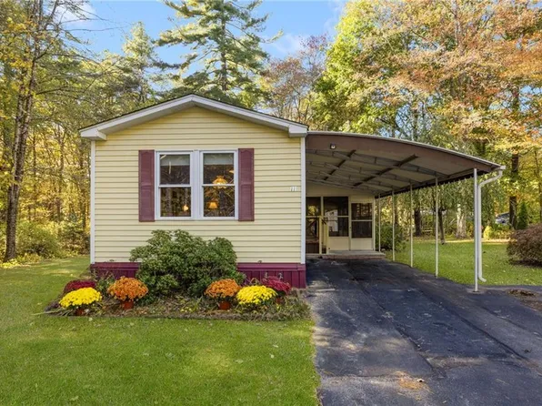 11 Nottingham Pl, Coventry, RI 02816