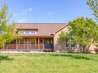 209 James Gordon Outlaw Rd, Indian Mound, TN 37079