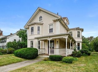 28 W Central St, Natick, MA 01760