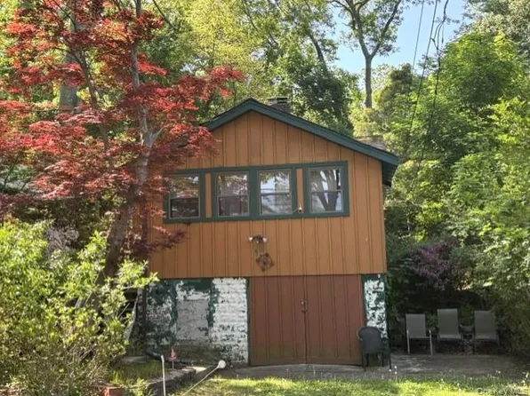 40 Hawthorne Road, Rocky Point, NY 11778