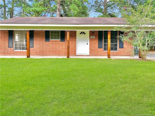 221 Ivy St, New Llano, LA 71461