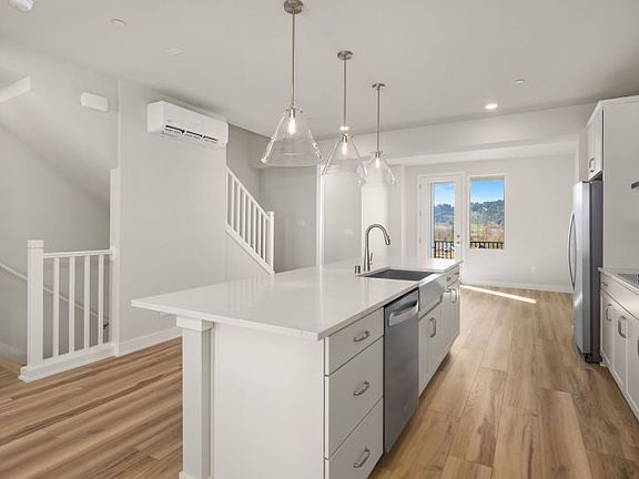 Quick Move-In Home