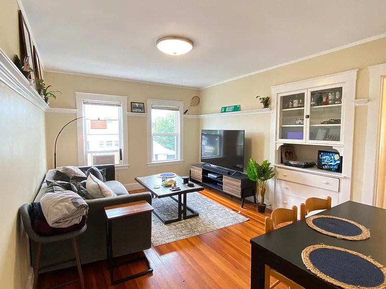 258 Belmont St #3 — Photo 1