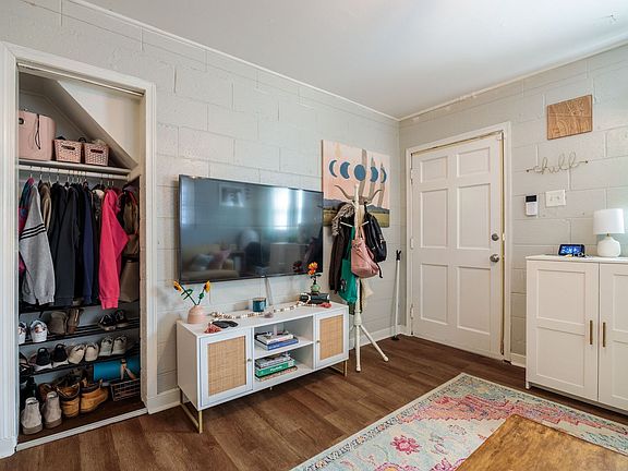 3rd image of 804 N 22nd St APT A