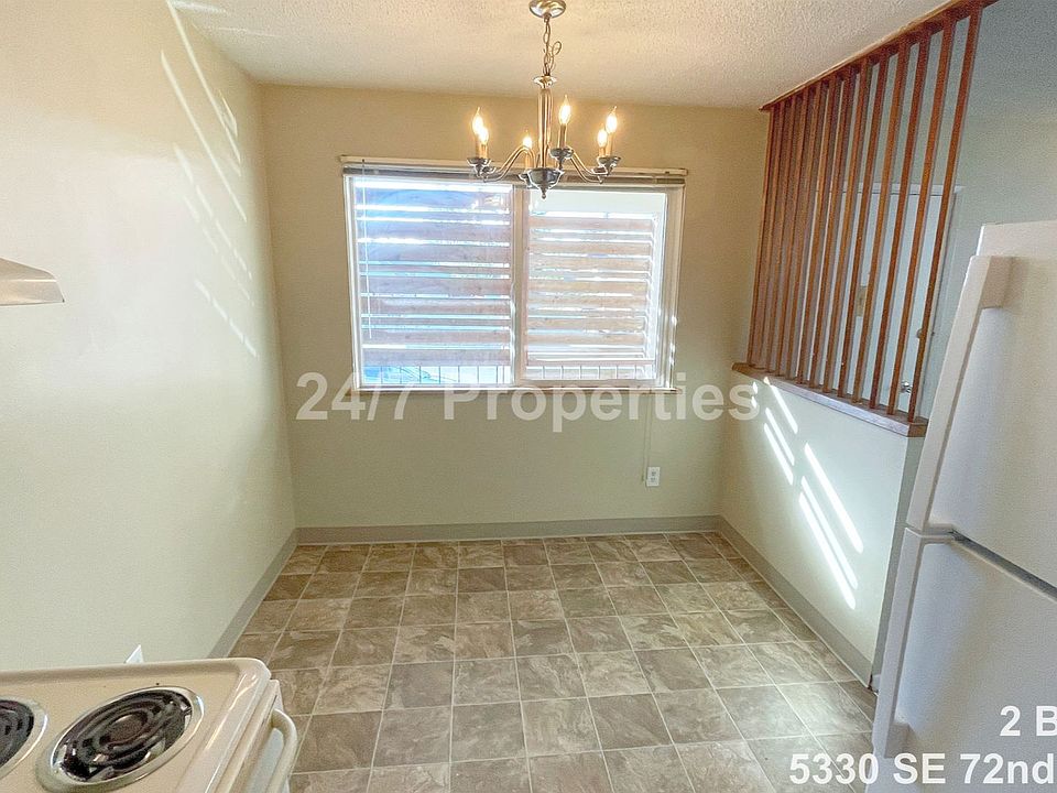 1st image of 5330 SE 72nd Ave APT 10