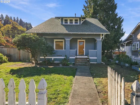 518 2nd St, Oregon City, OR 97045