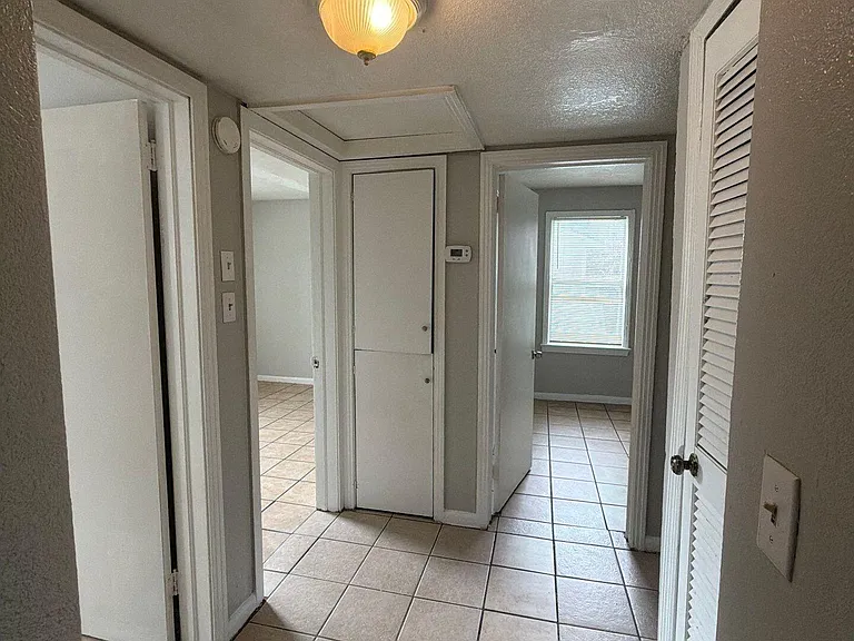 5326 Mays Dr — Photo 9