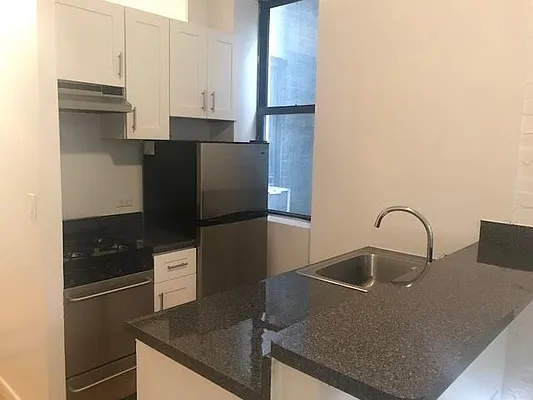 Rented by Maz Group NY | media 9