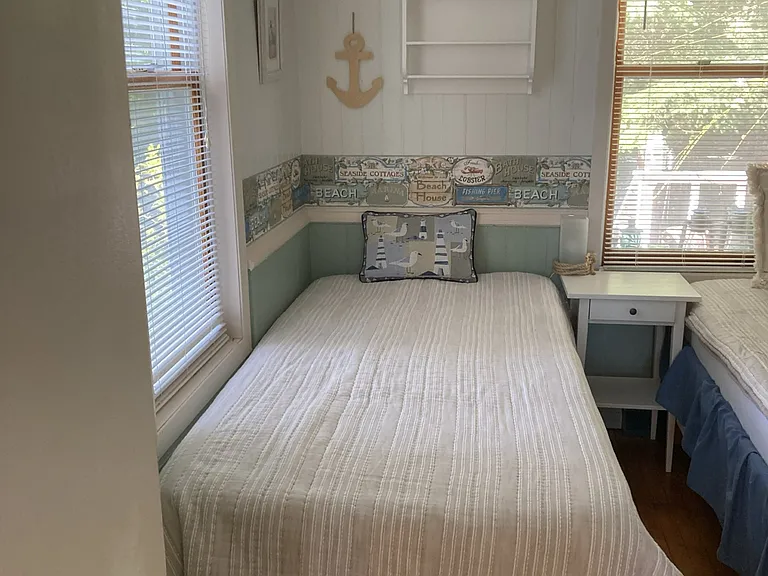 421 Sweeny Ave — Photo 10