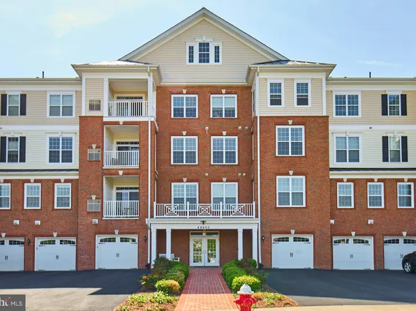 44605 York Crest Ter APT 403, Ashburn, VA 20147