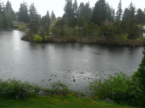 615 75th St SE #C-36, Everett, WA 98203