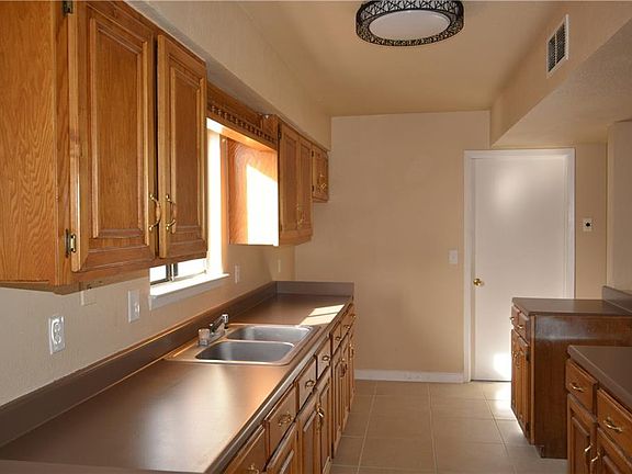 5th image of 9321 Milpas Ln