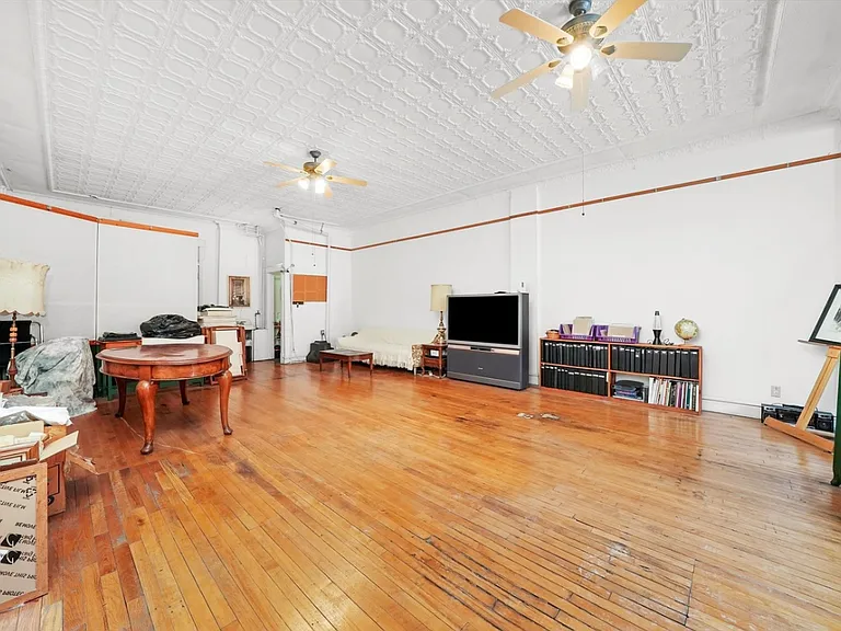 1303 W Chicago Ave #1 — Photo 8