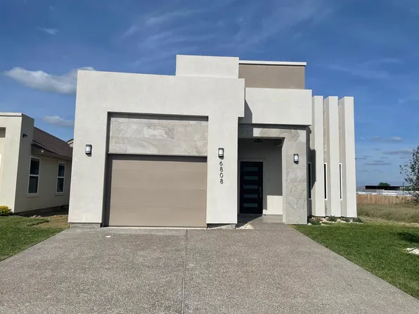 6808 El Jinete Dr, Laredo, TX 78043