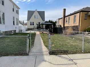 3246 N Ozark Ave, Chicago, IL 60634