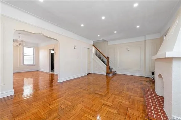 Rented by Compass | media 20