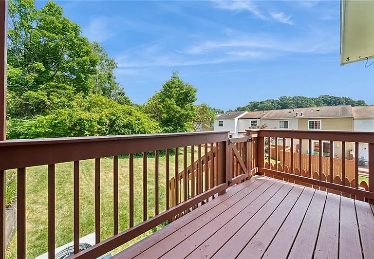 148 Ligonier Ln — Photo 32