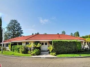 2327 Donella Cir, Los Angeles, CA 90077