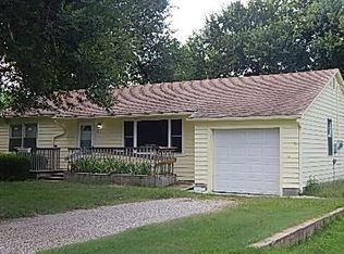 1315 Ann St, Winfield, KS 67156