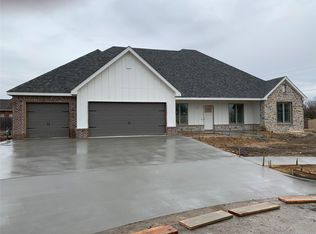 108 Prairie Ridge Ct, Bartlesville, OK 74006