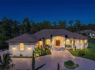 379 25th St NW, Naples, FL 34120