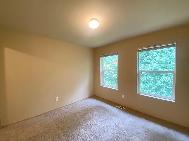 21367 SE 299th Way — Photo 18