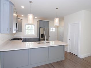 1 Scout Ln, Nashua, NH 03062