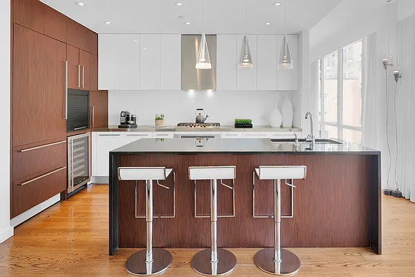 Sold by Compass | media 2