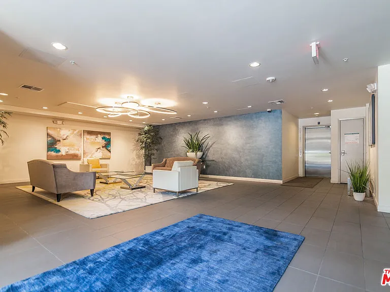 436 S Virgil Ave #312 — Photo 31