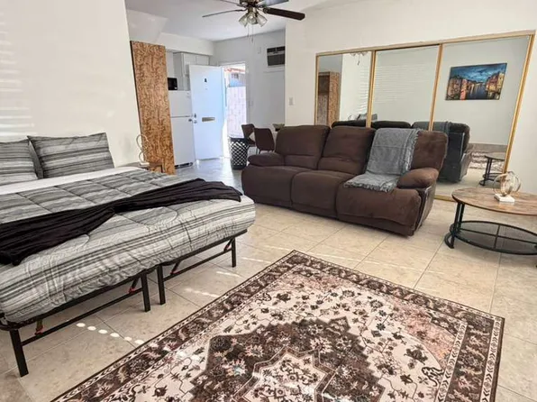 3030 Plaza St #A, Las Vegas, NV 89121