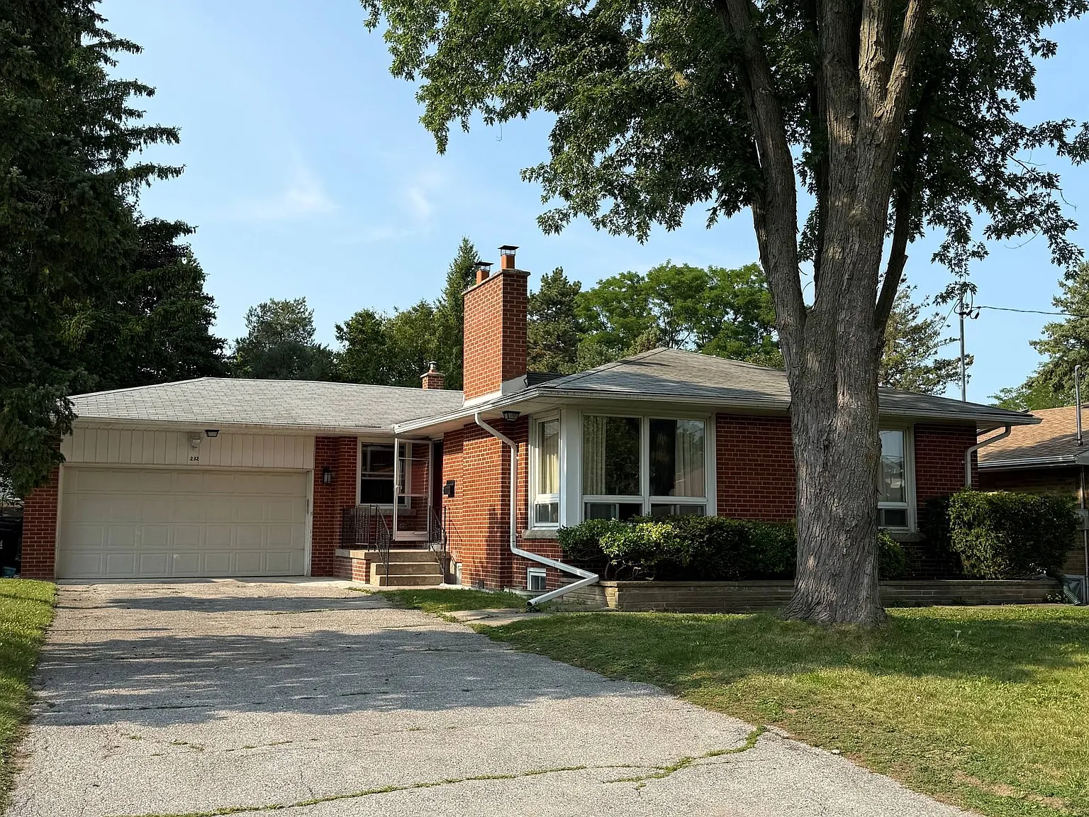 1 bed, $2,000 — Photo 1