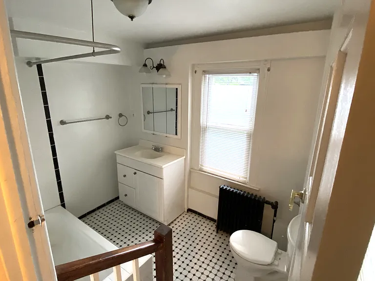 James St — Photo 13