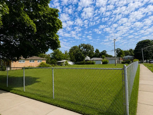 11321 S Racine Ave, Chicago, IL 60643
