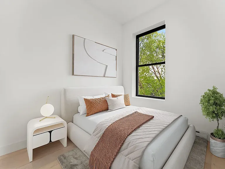 233 Clermont Ave #3 — Photo 6