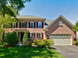 34127 N Wooded Glen Dr, Grayslake, IL