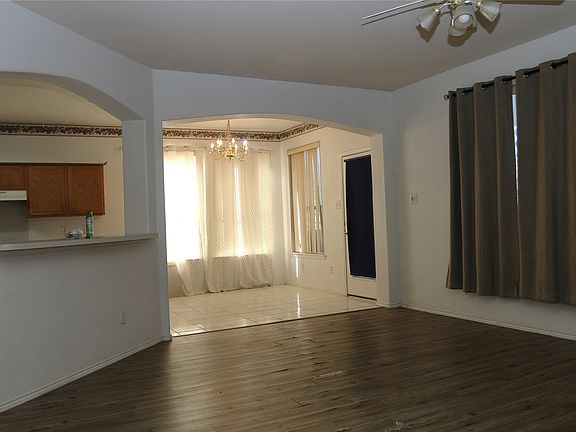 5th image of 4710 Lincolnshire Dr